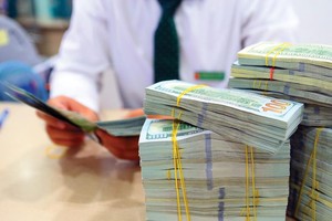 Tìm cách để hút vàng, ngoại tệ vào nền kinh tế