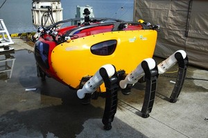 Robot Crabster hình con cua giúp thám hiểm xác tàu đắm