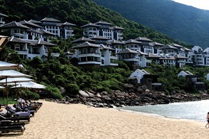 Việt Nam hiện có nhiều khu nghỉ dưỡng đẳng cấp quốc tế, chẳng hạn như Khu nghỉ dưỡng InterContinental Da Nang Sun Peninsula Resort. Ảnh: Tuấn Khánh