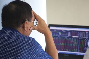 Nhiều nhà đầu tư quan ngại về việc lãnh đạo doanh nghiệp giao dịch cổ phiếu có thể dựa vào thông tin nội bộ