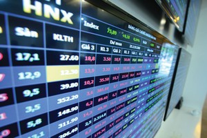 Tháng 6, khối ngoại bán ròng cổ phiếu trên HNX