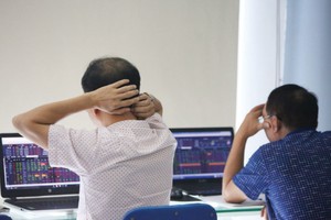 Các cổ đông nhỏ sẽ bị ảnh hưởng nhiều nhất khi KHA rút khỏi HOSE