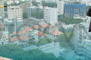 Ngay cả các doanh nghiệp môi giới ngoại cũng đang “nhòm ngó” thị trường Việt Nam.