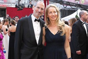 Là vợ cố lãnh đạo Apple - Powell Jobs, Laurene Powell Jobs thừa kế toàn bộ tài sản của tỷ phú công nghệ, ước tính khoảng 20,1 tỷ USD hiện tại.