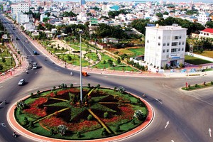 Dự án chạy lòng vòng, chủ đầu tư địa ốc và nhà băng “mắc cạn“