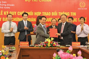 UBCK và Tổng cục Thuế ký kết Quy chế phối hợp trao đổi thông tin