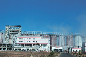 Bauxit Tân Rai và Alumin Nhân Cơ là hai dự án có công nghệ phức tạp, lần đầu được thực hiện tại Việt Nam. Trong ảnh: Nhà máy Bauxit Tân Rai (Lâm Đồng)