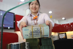 Mặt bằng lãi suất dự báo giảm nhẹ nửa cuối năm