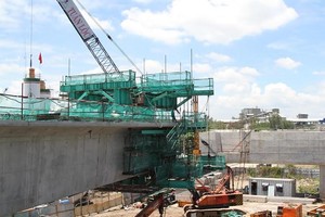 Dự án Metro số 1 “đứng hình” vì đói vốn. Ảnh Gia Huy