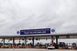 Tiến độ các dự án đầu tư công sẽ đảm bảo nếu vốn đầu tư được giải ngân kịp thời. Trong ảnh: Dự án Đường cao tốc Hà Nội - Lào Cai. Ảnh: Đ.T