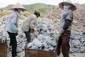 Nguồn nguyên liệu cho sản xuất vôi công nghiệp Việt Nam hiện rất dồi dào. Ảnh: Gia Huy