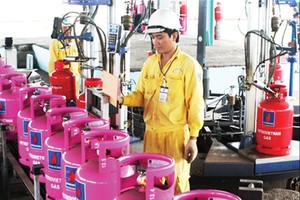 Tổ công tác đặc biệt của Bộ Công thương chuẩn bị đề xuất với Bộ trưởng các phương án đơn giản hóa hoặc cắt giảm các thủ tục kinh doanh.