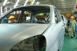 Công nghiệp ô tô chờ cơ hội cuối và câu chuyện của Vinfast