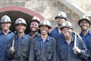 Ðể người lao động gắn bó với doanh nghiệp