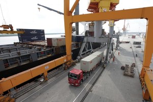 Vinalines thoát lỗ ngoạn mục