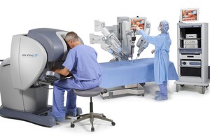 Robot siêu công nghệ Da Vinci khâu được cả vỏ quả nho