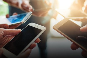 Ham muốn nâng cấp smartphone của khách hàng bấy lâu đã trở thành động lực phát triển cho các nhà sản xuất