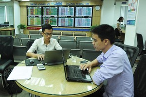 Top 5 công ty chứng khoán chiếm gần 50% thị phần môi giới trên HNX