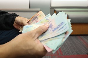 Dòng tiền ngoại chờ mua cổ phiếu Nhà nước thoái vốn