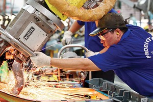 Kết quả kinh doanh: Bất ngờ vẫn chờ vào… quý IV