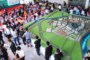 Tình trạng dự án bất động sản mở bán nhưng chưa xong thủ tục pháp lý đang diễn ra phổ biến hiện nay. Ảnh: Gia Huy