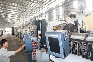 Có thể giãn tiến độ bán vốn tại NTP, BMP và FPT