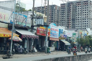 Bất động sản khu Nam TP.HCM vẫn còn những điểm nghẽn để có thể hồi phục trở lại. Ảnh: Gia Huy