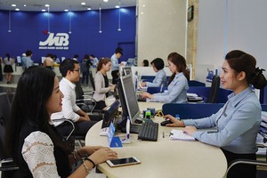 Hoạt động của các ngân hàng được dự báo sẽ tiếp tục hiệu quả, kéo theo diễn biến tích cực của nhóm cổ phiếu ngân hàng