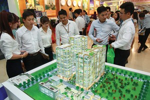 Thị trường cuối năm 2017 trầm lắng hơn cùng kỳ năm 2016. Ảnh: Dũng Minh