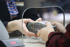 Hiện tại, chỉ những ngân hàng lớn mới đủ khả năng giảm lãi suất cho vay