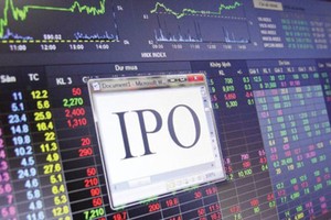 Khoảng trống pháp lý trước các cuộc bán vốn tỷ USD