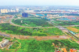 Tại TP.HCM, những khu đất vàng gần như đều đã có chủ. Ảnh: Lê Toàn