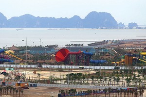 Hạ Long tìm cách hạn chế điểm yếu du lịch một mùa