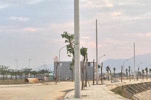 Các tiện ích công cộng khu Tây Bắc hiện nay vẫn chưa thể so sánh với vùng trung tâm quận Liên Chiểu, tuy nhiên giá bán đã ở mức tương đương