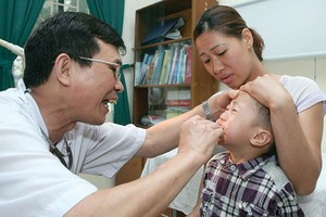 Giá các dịch vụ công như điện, xăng dầu, y tế, giáo dục tăng từ năm ngoái là nguyên nhân làm lạm phát cao hơn trong các tháng đầu năm nay