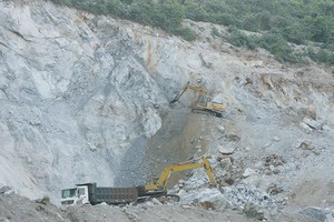 KSB chờ kết quả cuối cùng giấy phép mỏ đá Tân Đông Hiệp