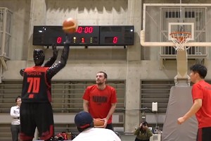 Tương lai robot có thể thay thế vận động viên bóng rổ chuyên nghiệp 