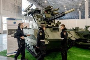 Xe tăng robot Uran-9 có thể tiêu diệt bất kỳ kỹ thuật quân sự nào ở phạm vi 8 km