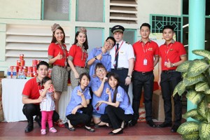 Vietjet mang nụ cười tới các bạn trẻ khuyết tật TP.HCM trong dịp lễ 30/4-1/5