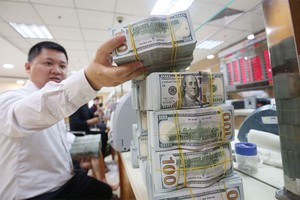 Fed mở ra khả năng tăng lãi suất 4 lần trong năm nay