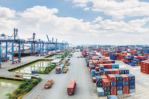 Logistics xoay trục về châu Á, cơ hội của doanh nghiệp Việt