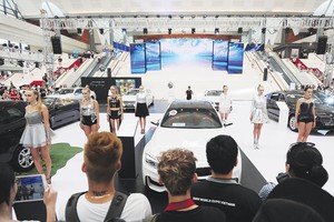 Thị trường ô tô sôi động trở lại