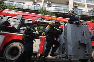 Hà Nội rà soát tiêu chuẩn PCCC, quy định về thang bộ thoát hiểm