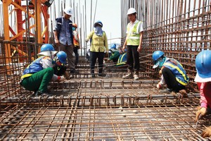  Việc thế chấp để có vốn triển khai dự án là rất phổ biến. Ảnh: Lê Toàn