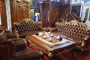 Thị trường gỗ và vật liệu nội thất từ gỗ đang dần chuyên nghiệp hơn, nhờ có sự cạnh tranh từ các doanh nghiệp nước ngoài.