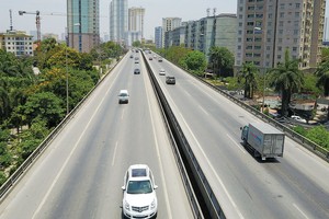 Với tốc độ đô thị hóa nhanh, Hà Nội cần một nguồn vốn khổng lồ để triển khai các dự án hạ tầng. Ảnh: Dũng Minh