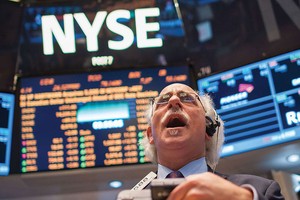 Vì sao thị trường chứng khoán không sụp đổ nếu ông Trump bị luận tội?