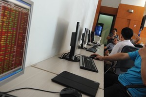 Chơi vơi sức hấp dẫn của cổ phiếu mới