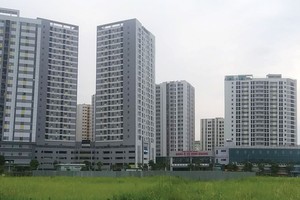 Khu đô thị Linh Đàm ken kín các tòa chung cư, phá vỡ quy hoạch ban đầu. Ảnh: Thanh Huyền