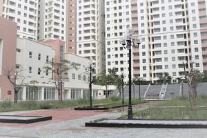 Hơn 12.000 căn hộ tại định cư tại Khu đô thị Thủ Thiêm đang bỏ hoang. Ảnh: Gia Huy